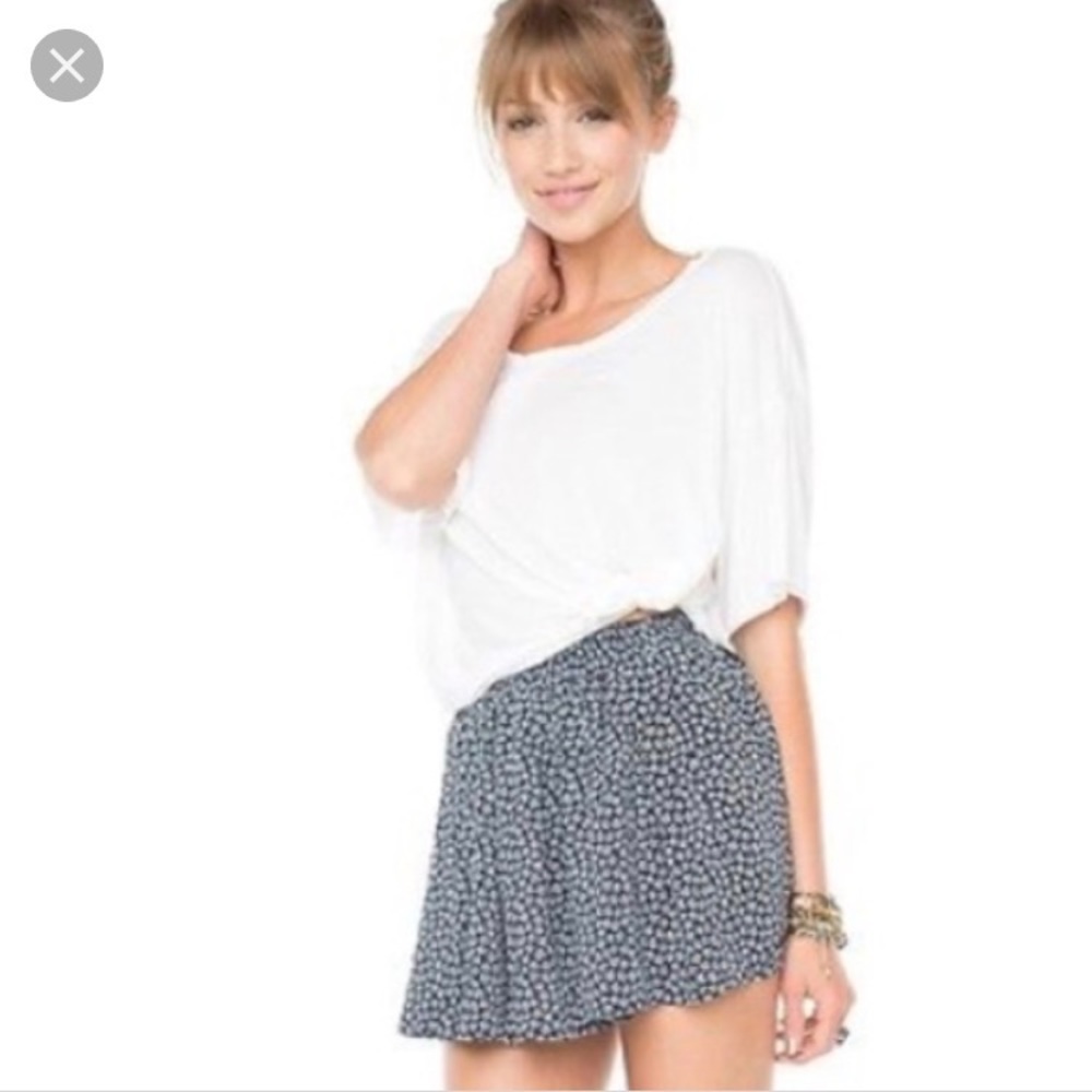 Brandy Melville flower skirt